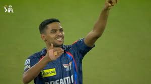 விக்கெட்டுக்கு பிறகு ‘சீக்ரெட் நோட்’ காட்டிய ஆகாஷ் சிங் : நெகிழ்ந்த சஞ்சீவ் கோயங்கா